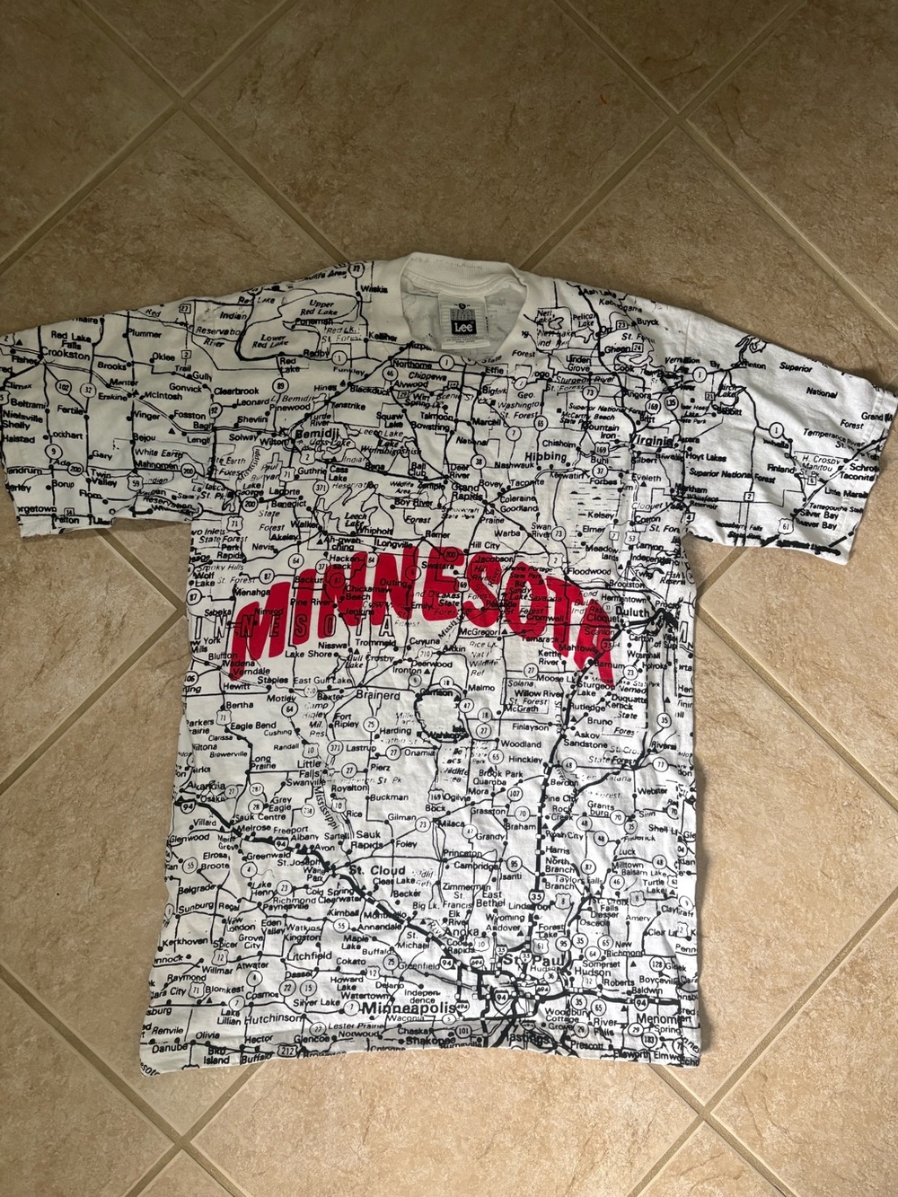 vintage 90s Lee brand Minnesota map all-over print white t-shirt men’s Small